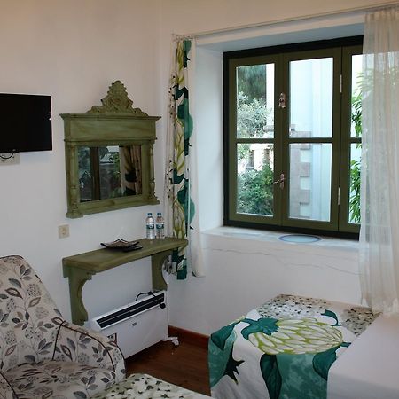 Dalyan Butik Otel Hayat Bahcesi Ayvalik Bagian luar foto